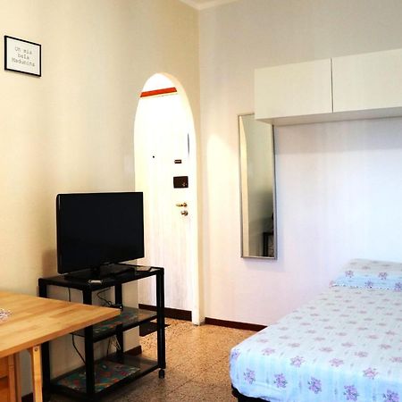 * La Casa Di Arti * 25 Min Dal Duomo Apartment Milan Bagian luar foto